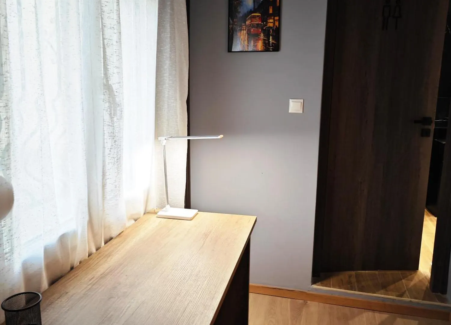 The Skeptic Home سالونيك اليونان